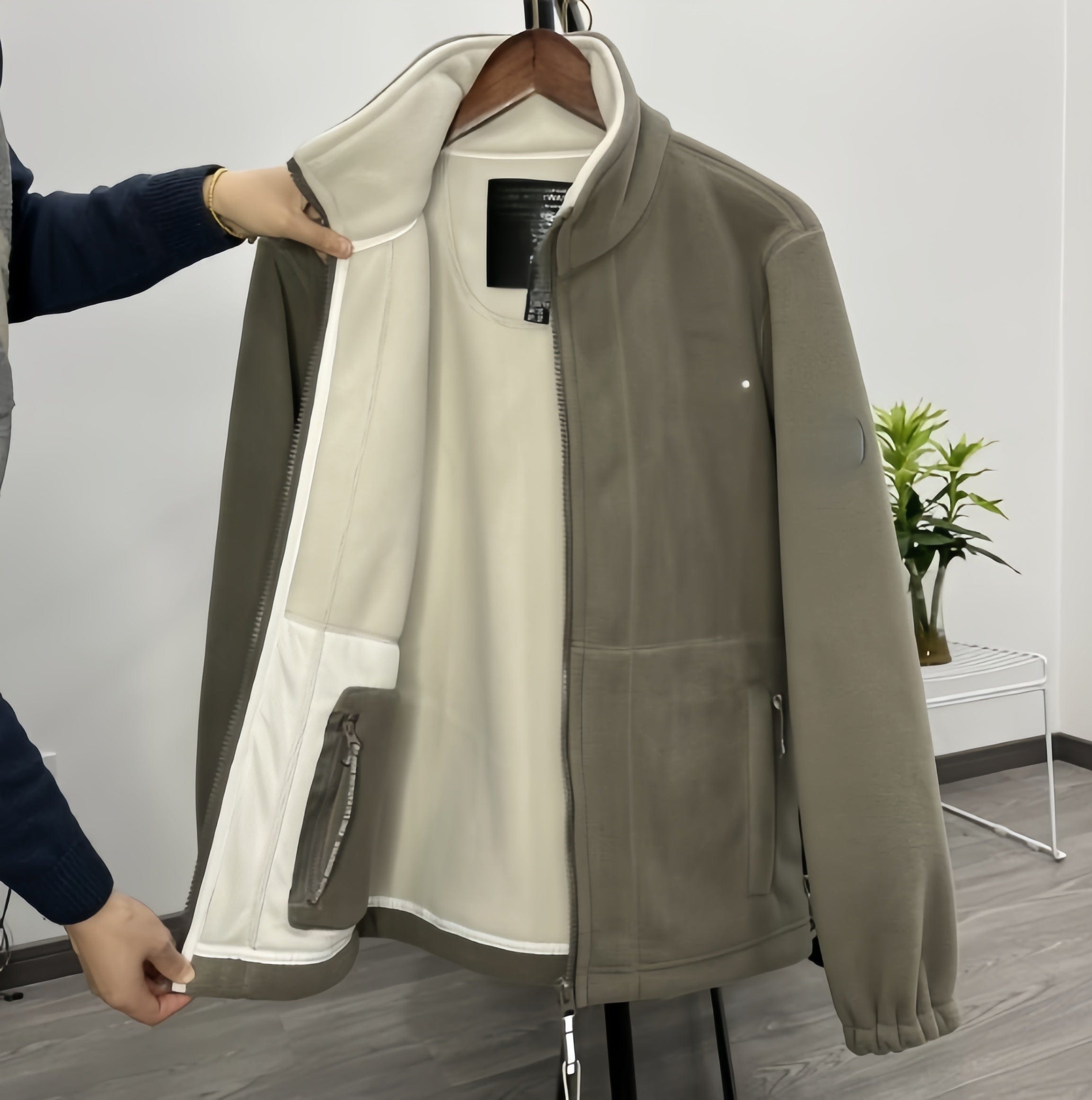 shoptikpro 💁‍♂️💁‍♂️【XS-3XL】Chaqueta de terciopelo grueso de lana de talla grande informal cálida de otoño e invierno para hombre